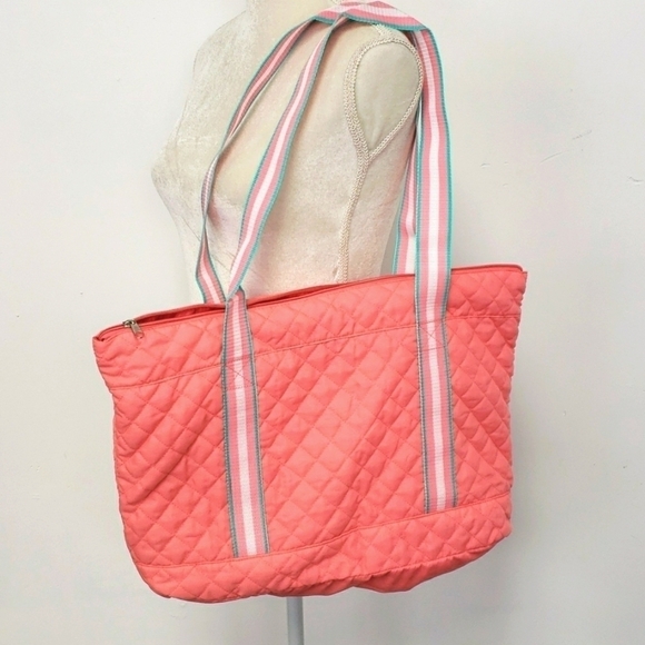 Large Quilted Tote Peach 14x19x4 NWT Inside Pockets - Picture 1 of 8